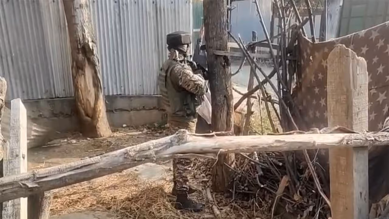 Kulgam police launches crackdown on J K nationals operating from Pakistan (Photo/Jk Police)