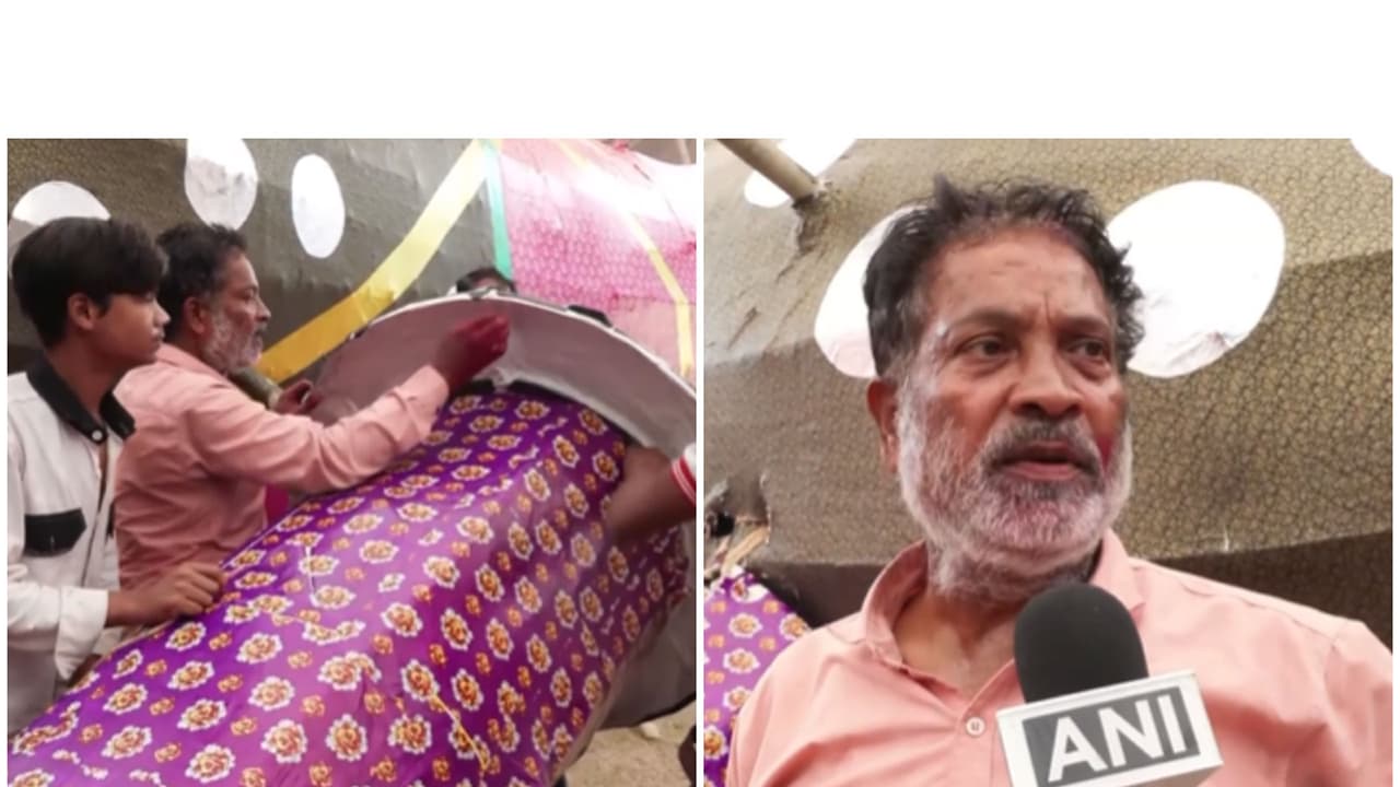 Artisans from Mathura preparing a 105 foot effigy of Ravana (Photos/ANI) Artisans from Mathura preparing a 105 foot effigy of Ravana (Photos/ANI)