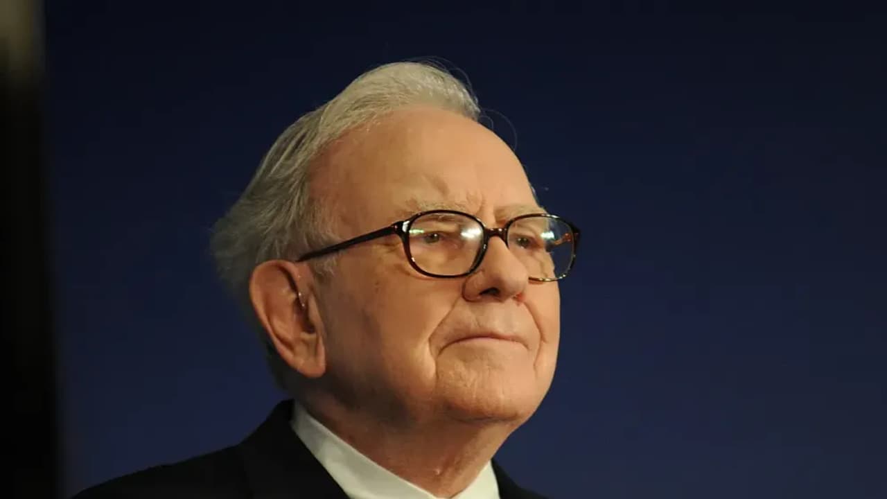 https://stocktwits.com/news articles/markets/equity/berkshire hathaway meeting draws investor focus to apple stake cash market outlook/chLUK1VRb0v https://stocktwits.com/news articles/markets/equity/berkshire hathaway meeting draws investor focus to apple stake cash market outlook/chLUK1VRb0v