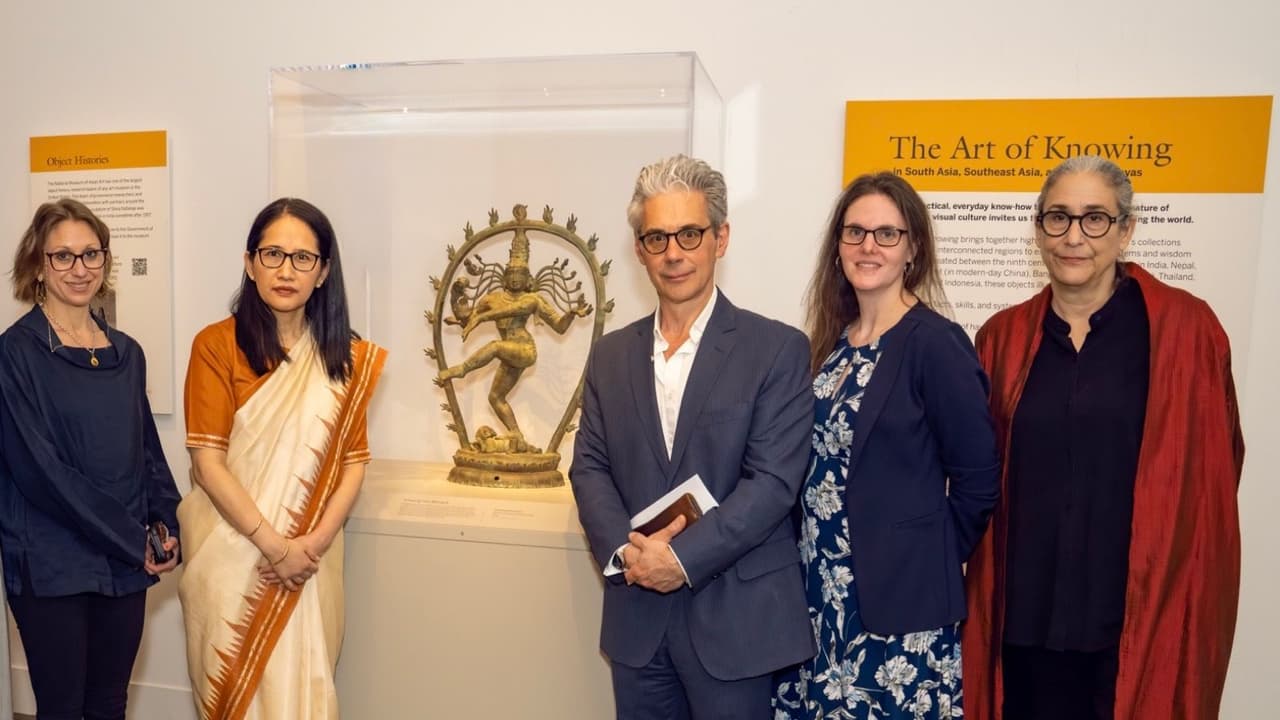 Three priceless South Indian bronzes returning to India from Smithsonian Museum (Photo/X@IndianEmbassyUS) Three priceless South Indian bronzes returning to India from Smithsonian Museum (Photo/X@IndianEmbassyUS)