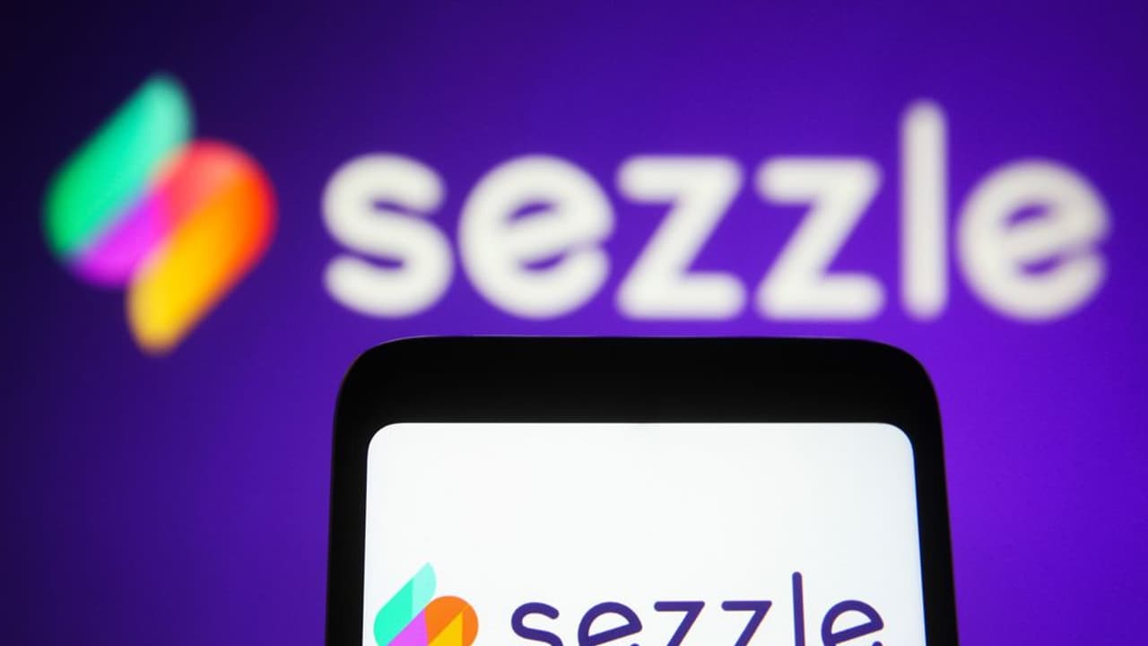 https://stocktwits.com/news articles/markets/equity/sezl stock eyes worst day in a year on mixed analyst actions cautious h2 guidance/cZofiXgRJ9u https://stocktwits.com/news articles/markets/equity/sezl stock eyes worst day in a year on mixed analyst actions cautious h2 guidance/cZofiXgRJ9u