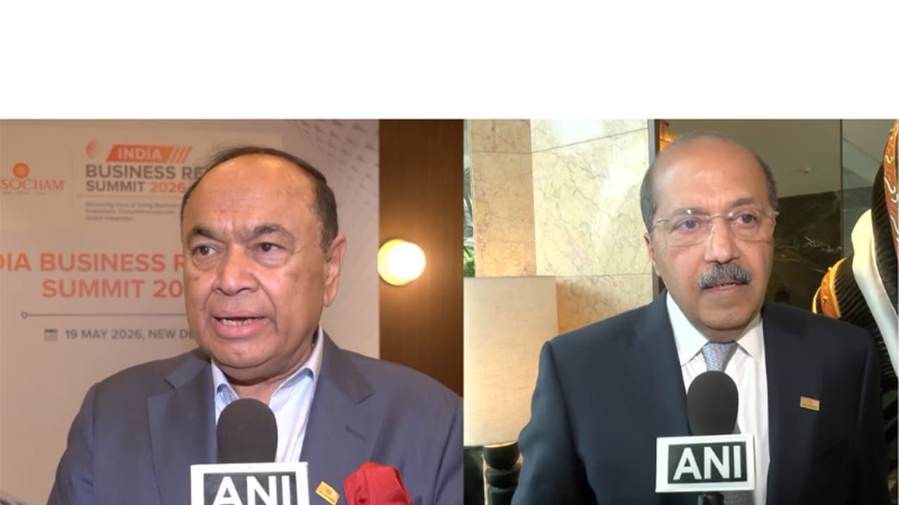 Nirmal K Minda (President ASSOCHAM) (L) and Sanjay Nayar (Sorin Investment Fund Founder & Chairman) (R) (Photo/ANI) Nirmal K Minda (President ASSOCHAM) (L) and Sanjay Nayar (Sorin Investment Fund Founder & Chairman) (R) (Photo/ANI)