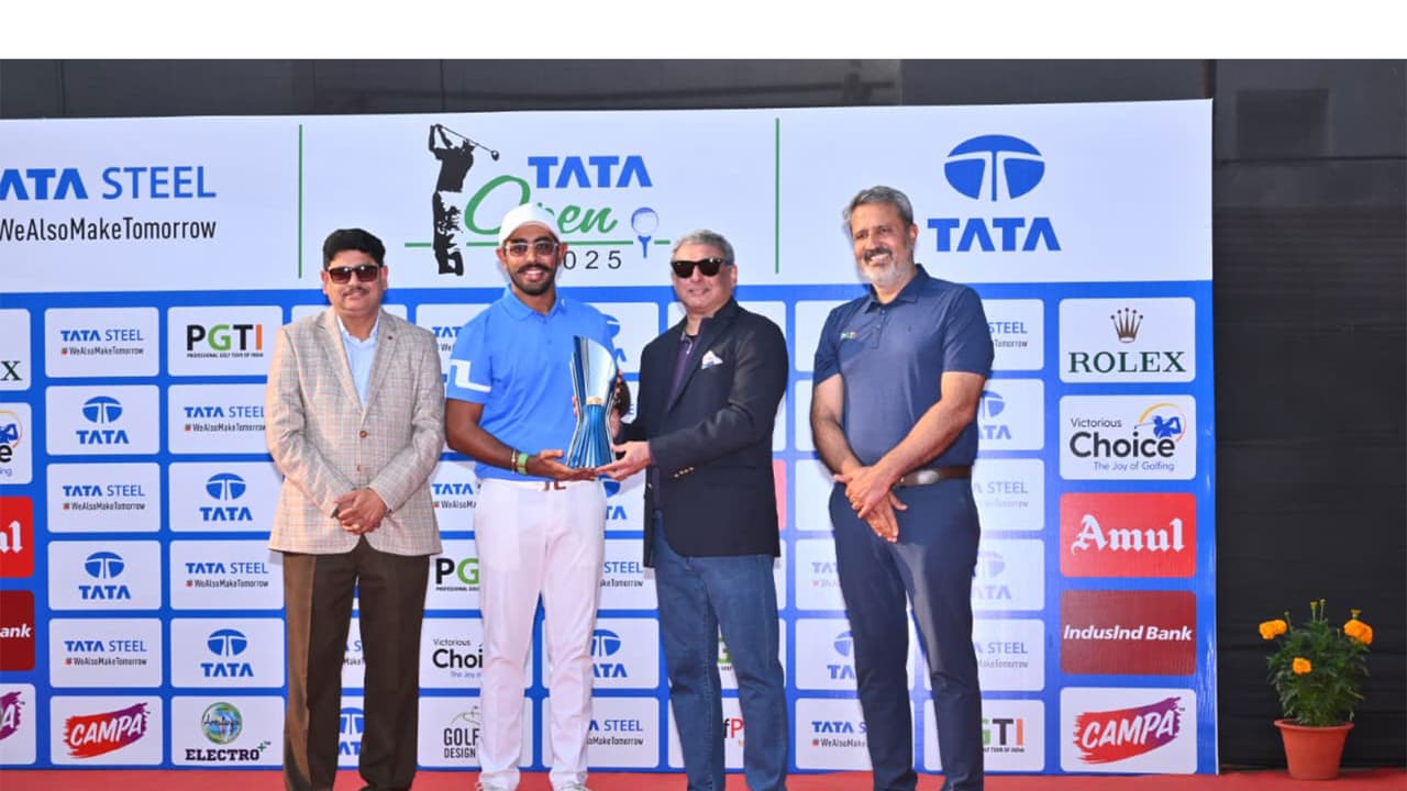 India golfer Yuvraj Sandhu lifting Tata Open 2025 (Image: PGTI) India golfer Yuvraj Sandhu lifting Tata Open 2025 (Image: PGTI)
