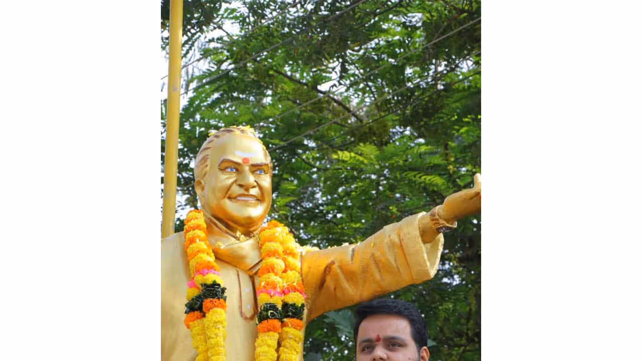 Vijay Chintakayala, son of AP Assembly Speaker Chintakayala Ayyanna Patrudu (Photo/ANI) Vijay Chintakayala, son of AP Assembly Speaker Chintakayala Ayyanna Patrudu (Photo/ANI)