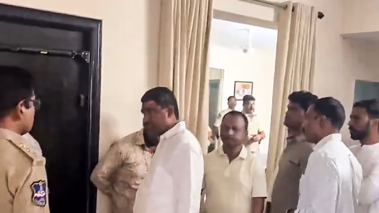 Saifabad Police at the residence of BRS MLC Tata Madhu (Photo/ANI) Saifabad Police at the residence of BRS MLC Tata Madhu (Photo/ANI)