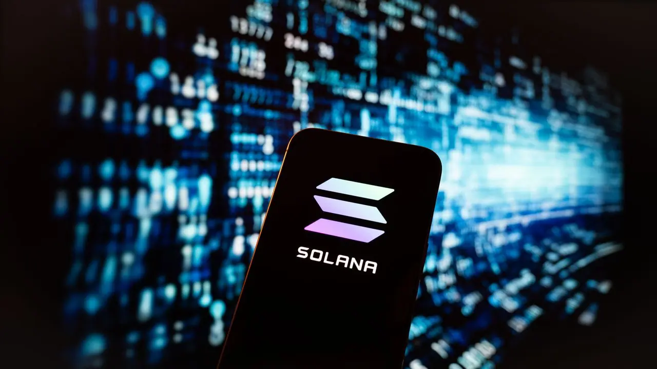 https://stocktwits.com/news articles/markets/cryptocurrency/solana outpaces bitcoin as record 1 2 b etf inflows fuel sol rally toward 100/cZYkvGORJo7 https://stocktwits.com/news articles/markets/cryptocurrency/solana outpaces bitcoin as record 1 2 b etf inflows fuel sol rally toward 100/cZYkvGORJo7