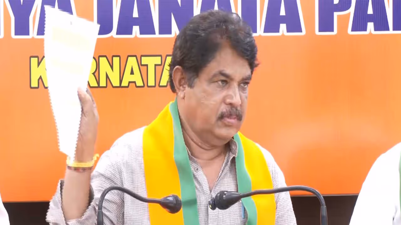 Karnataka Legislative Assembly LoP R Ashoka (Photo/ANI) Karnataka Legislative Assembly LoP R Ashoka (Photo/ANI)