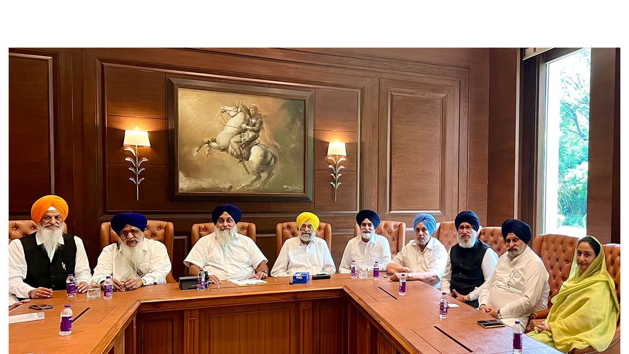 Shiromani Akali Dal (SAD) President Sukhbir Singh Badal during a meeting with senior party leaders (Photo/@officeofssbadal) Shiromani Akali Dal (SAD) President Sukhbir Singh Badal during a meeting with senior party leaders (Photo/@officeofssbadal)