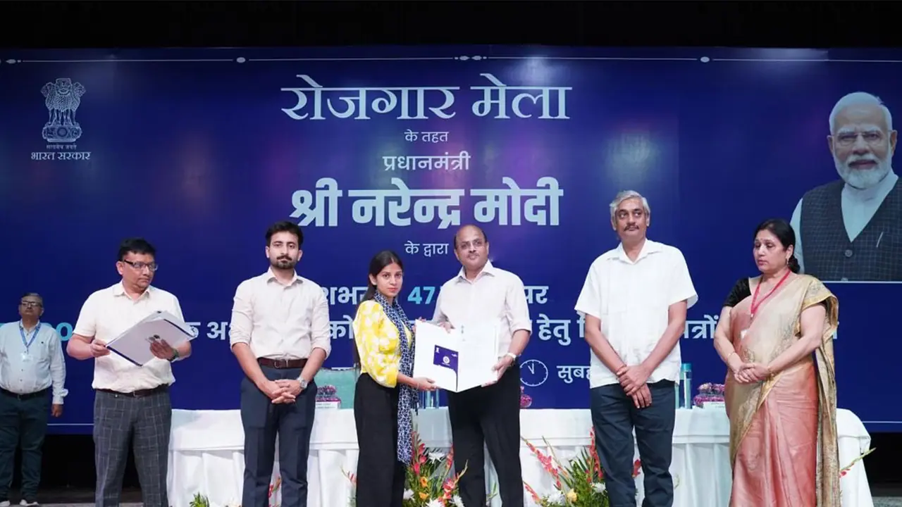 229 youth received letters for various government departments during the event (Photo/@Drm_Jammu) 229 youth received letters for various government departments during the event (Photo/@Drm_Jammu)