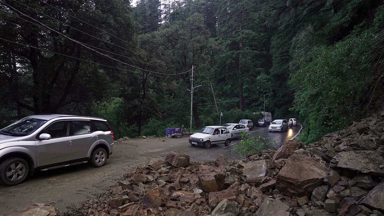 NHAI gears up for monsoon preparedness on Himachal highways (Photo/ANI) NHAI gears up for monsoon preparedness on Himachal highways (Photo/ANI)