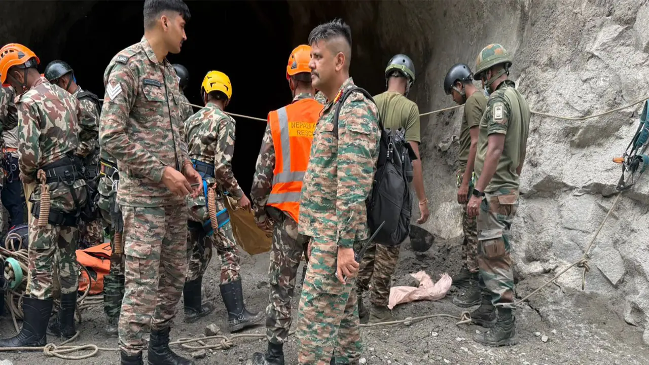 Indian tunnel rescue team conducts operations at Chilime and Langtang hydropower sites in coordination with Nepali Army. (Photo: X/@navsri6619) Indian tunnel rescue team conducts operations at Chilime and Langtang hydropower sites in coordination with Nepali Army. (Photo: X/@navsri6619)