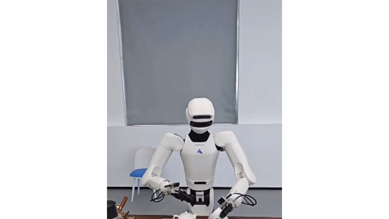 Unitree Robotics' humanoid robot (Photo/X/@ChinaSpox_India) Unitree Robotics' humanoid robot (Photo/X/@ChinaSpox_India)