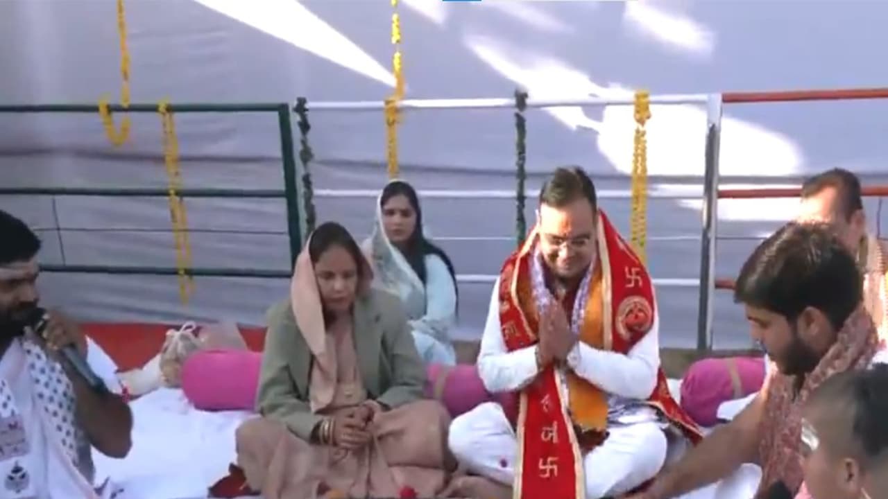 Rajasthan CM Bhajanlal Sharma and his wife Geeta Sharma offer prayers (Photo/ANI) Rajasthan CM Bhajanlal Sharma and his wife Geeta Sharma offer prayers (Photo/ANI)