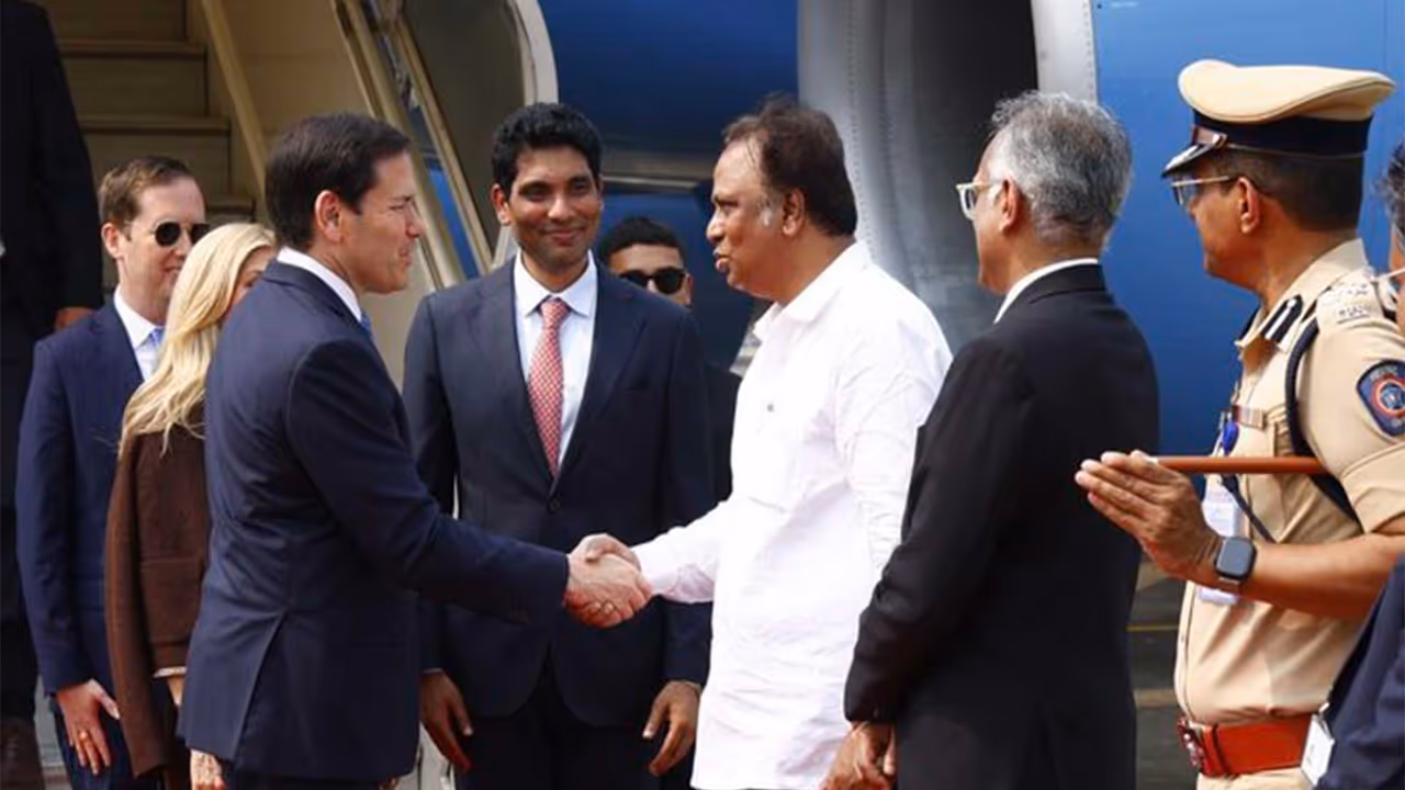 US Secretary of State Marco Rubio is received by Maharashtra Minister Ashish Shelar upon his arrival in Mumbai on Tuesday. (Photo: X/@MEAIndia) US Secretary of State Marco Rubio is received by Maharashtra Minister Ashish Shelar upon his arrival in Mumbai on Tuesday. (Photo: X/@MEAIndia)