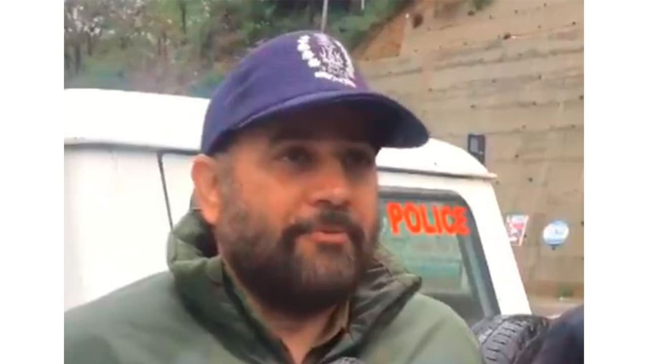 Banihal DSP Traffic Surinder Pal Singh (Photo/ANI) Banihal DSP Traffic Surinder Pal Singh (Photo/ANI)