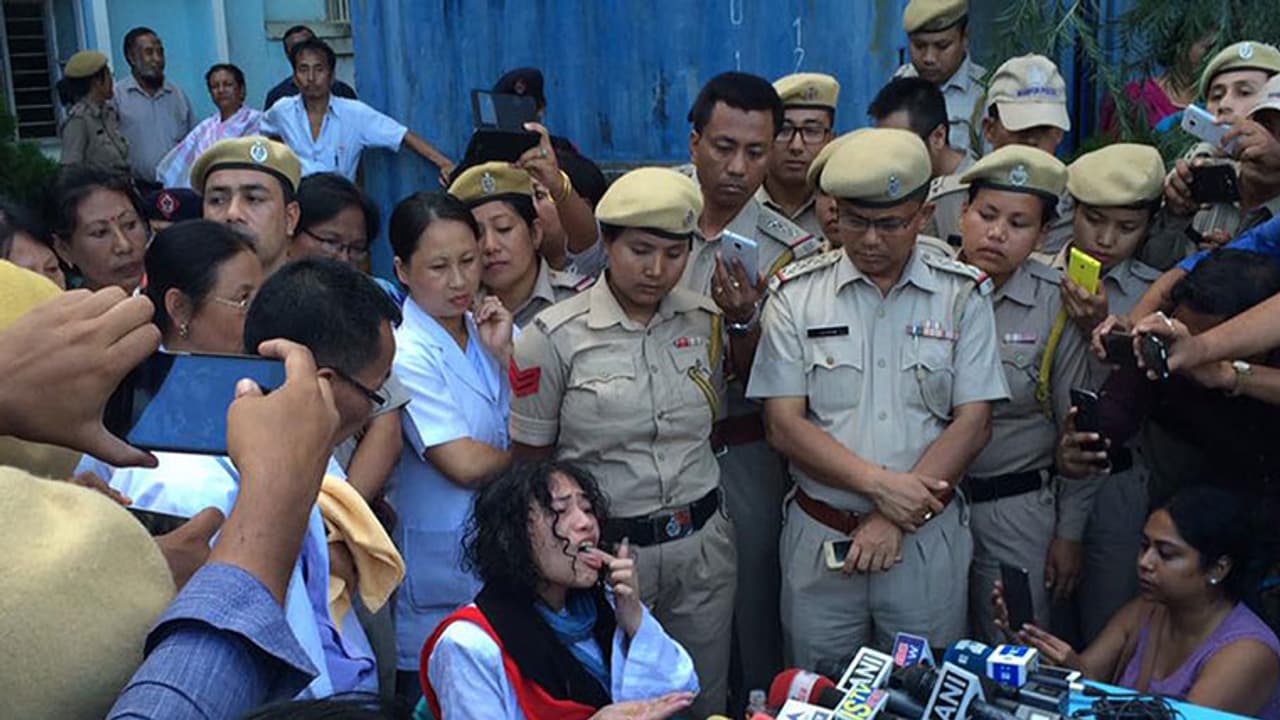 16 വര്ഷത്തെ നിരാഹാര സമരം ഇറോം ശര്മിള അവസാനിപ്പിച്ചു 16 വര്ഷത്തെ നിരാഹാര സമരം ഇറോം ശര്മിള അവസാനിപ്പിച്ചു