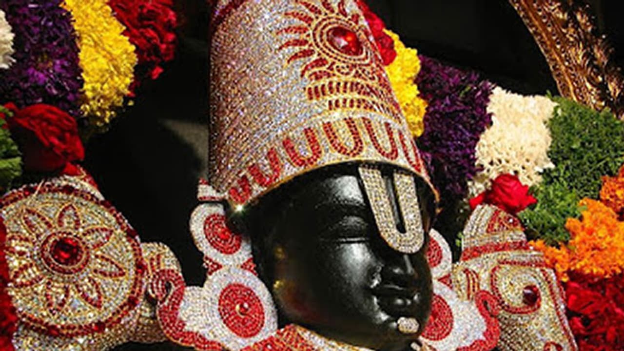 ఈ రోజూ తిరుమలలో కొనసాగుతున్నరద్దీ ఈ రోజూ తిరుమలలో కొనసాగుతున్నరద్దీ