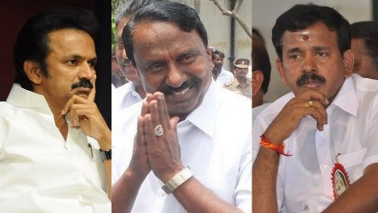 செங்ஸை ரவுண்டு கட்டும் தோப்பு ... ஸ்டாலினோடு பேசிக்கொண்டு இருப்பதாக குற்றச்சாட்டு! செங்ஸை ரவுண்டு கட்டும் தோப்பு ... ஸ்டாலினோடு பேசிக்கொண்டு இருப்பதாக குற்றச்சாட்டு!