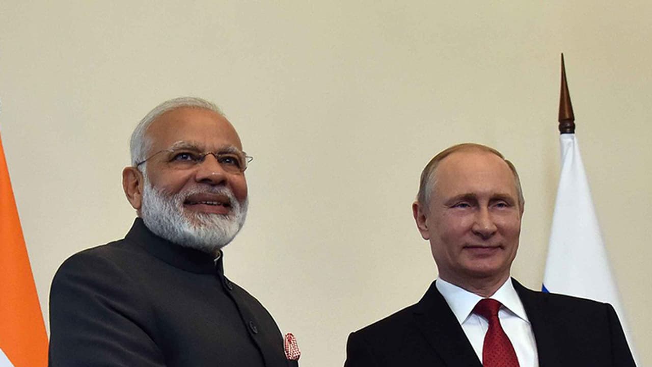മോദി പുചിന് കൂടിക്കാഴ്ച ഇന്ന്; പ്രധാനമന്ത്രി റഷ്യയില് മോദി പുചിന് കൂടിക്കാഴ്ച ഇന്ന്; പ്രധാനമന്ത്രി റഷ്യയില്