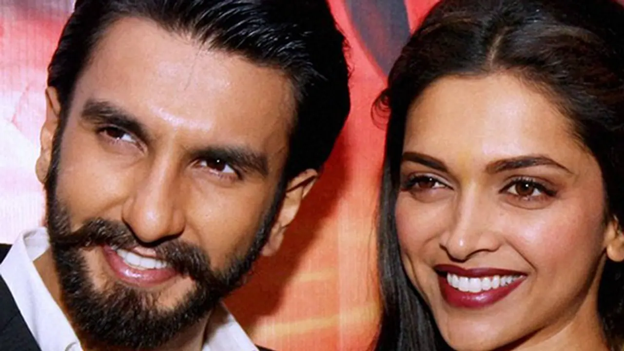 DeepVeer wedding: Ranveer Singh, Deepika Padukone's fans split into #ladkiwale and #ladkewale DeepVeer wedding: Ranveer Singh, Deepika Padukone's fans split into #ladkiwale and #ladkewale