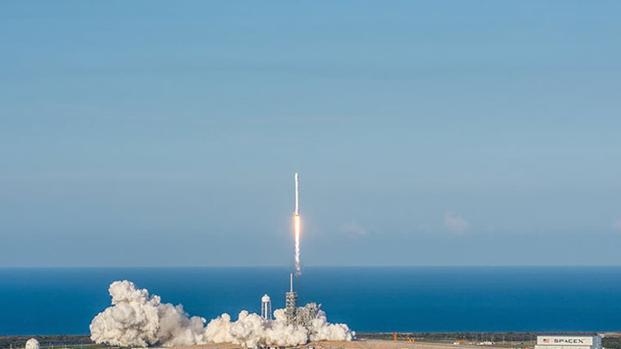 ബഹിരാകാശ ദൗത്യങ്ങളുടെ ചിലവ് കുറയ്ക്കുന്ന റോക്കറ്റ് പരീക്ഷണം വിജയം