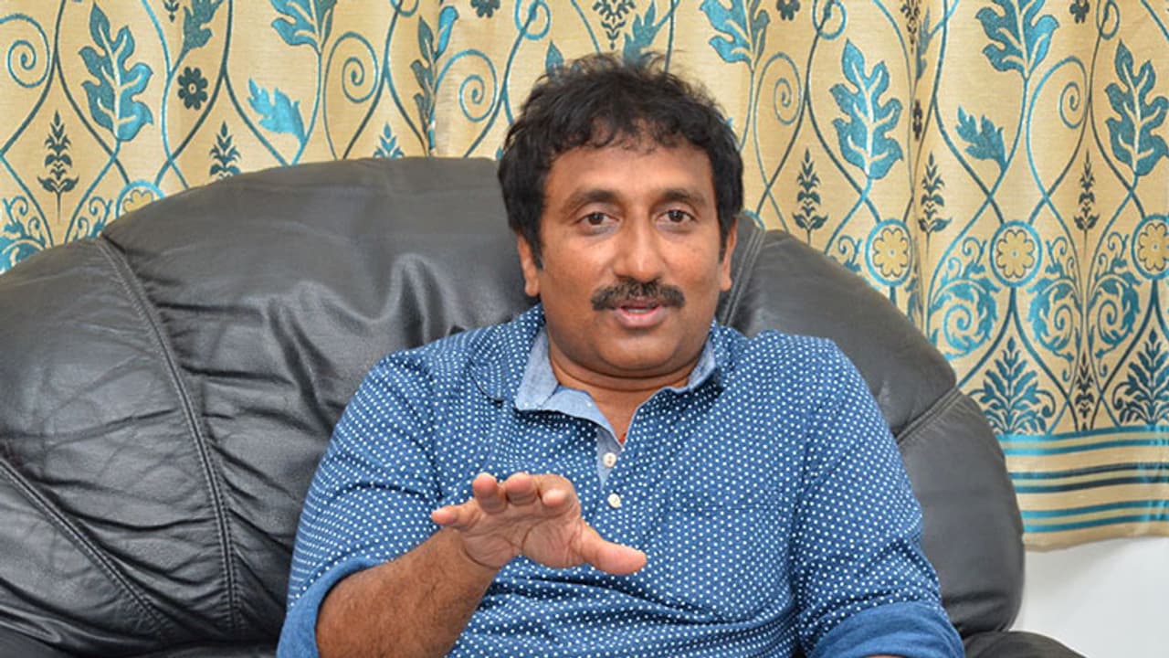 ఆ సినిమా నష్టాన్ని భరించిన శ్రీనువైట్ల ఆ సినిమా నష్టాన్ని భరించిన శ్రీనువైట్ల