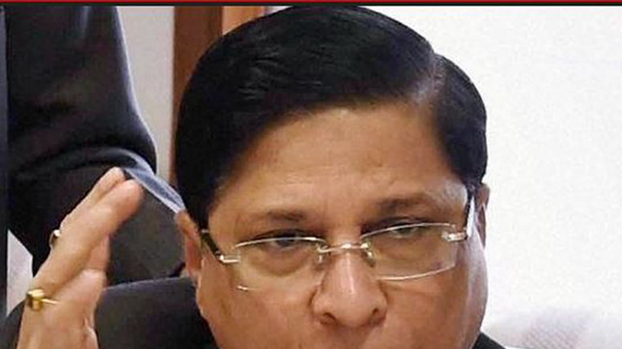 ನೂತನ ಮುಖ್ಯನ್ಯಾಯಮೂರ್ತಿಯಾಗಿ ನ್ಯಾ| ದೀಪಕ್ ಮಿಶ್ರಾ ಪದಗ್ರಹಣ