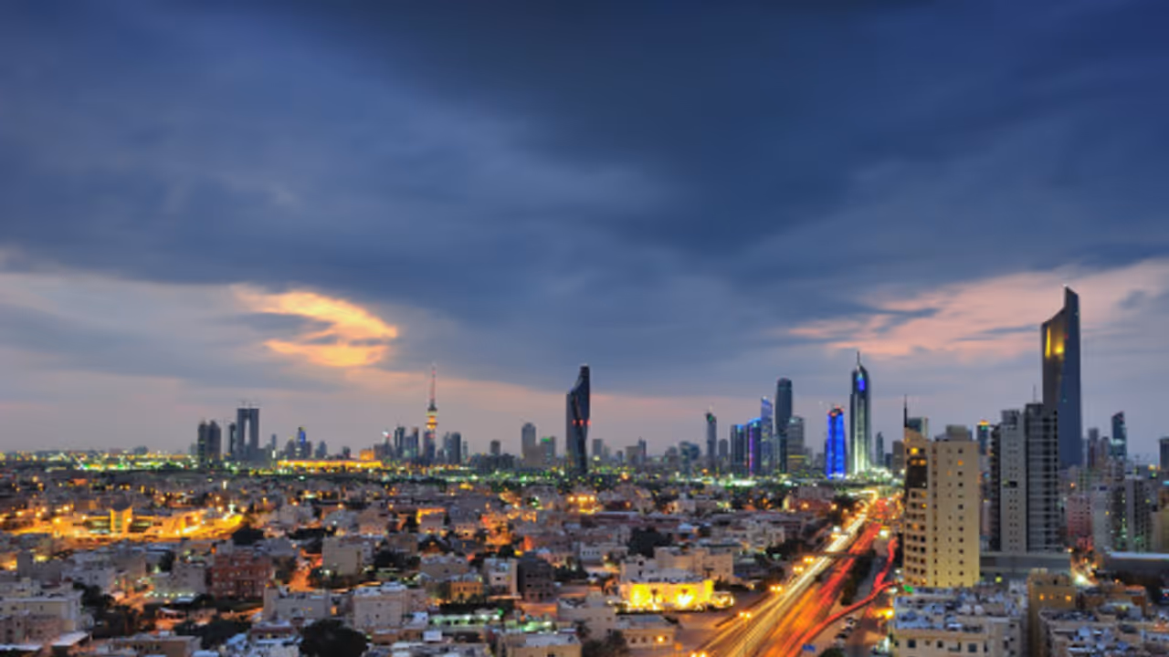 കൊവിഡ് ഭീതി: ഇന്ത്യ അടക്കമുള്ള ആറ് രാജ്യങ്ങള്ക്ക് വിലക്ക് ഏർപ്പെടുത്തി കുവൈത്ത് കൊവിഡ് ഭീതി: ഇന്ത്യ അടക്കമുള്ള ആറ് രാജ്യങ്ങള്ക്ക് വിലക്ക് ഏർപ്പെടുത്തി കുവൈത്ത്