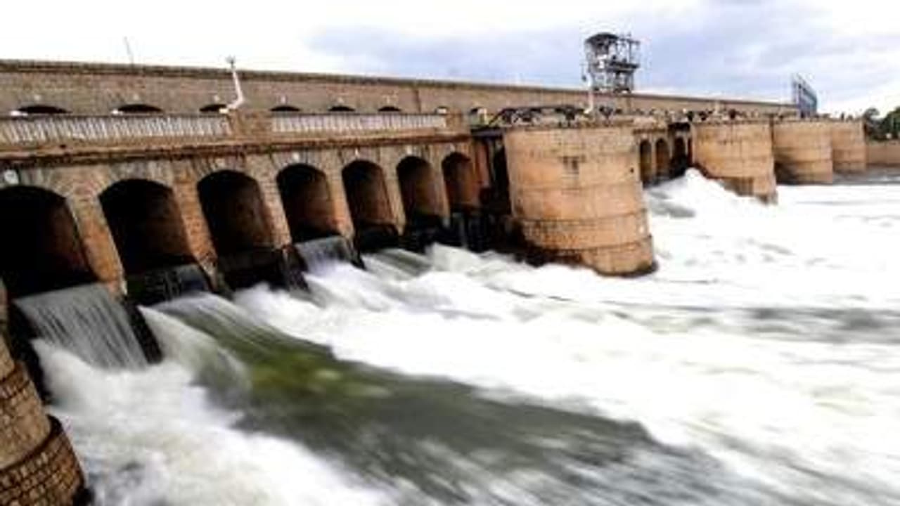 ಕೇಂದ್ರದ ಈ ನಿರ್ಧಾರ ರಾಜ್ಯಕ್ಕೆ ಮರಣ ಶಾಸನ ಕೇಂದ್ರದ ಈ ನಿರ್ಧಾರ ರಾಜ್ಯಕ್ಕೆ ಮರಣ ಶಾಸನ