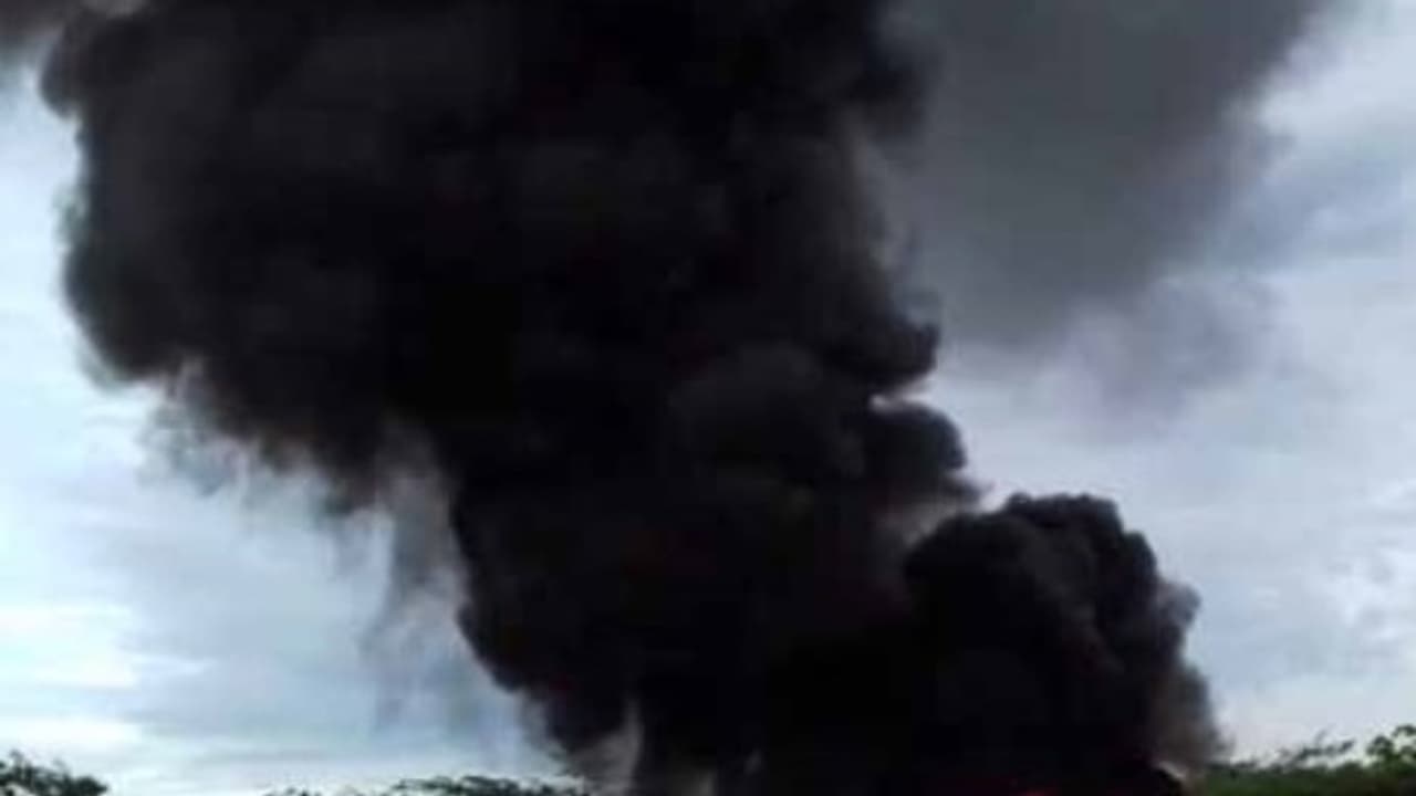 நல்லாண்டார்கொல்லையில் தீ விபத்து எதிரொலி; மூடப்பட்டது ஓஎன்ஜிசியின் கழிவுத் தொட்டி… நல்லாண்டார்கொல்லையில் தீ விபத்து எதிரொலி; மூடப்பட்டது ஓஎன்ஜிசியின் கழிவுத் தொட்டி…