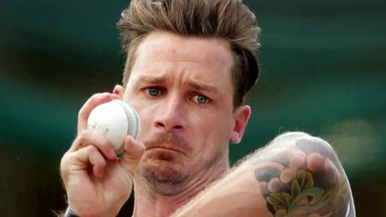 डेल स्टेन ने की पोलाक के 421 टेस्ट विकेट की बराबरी