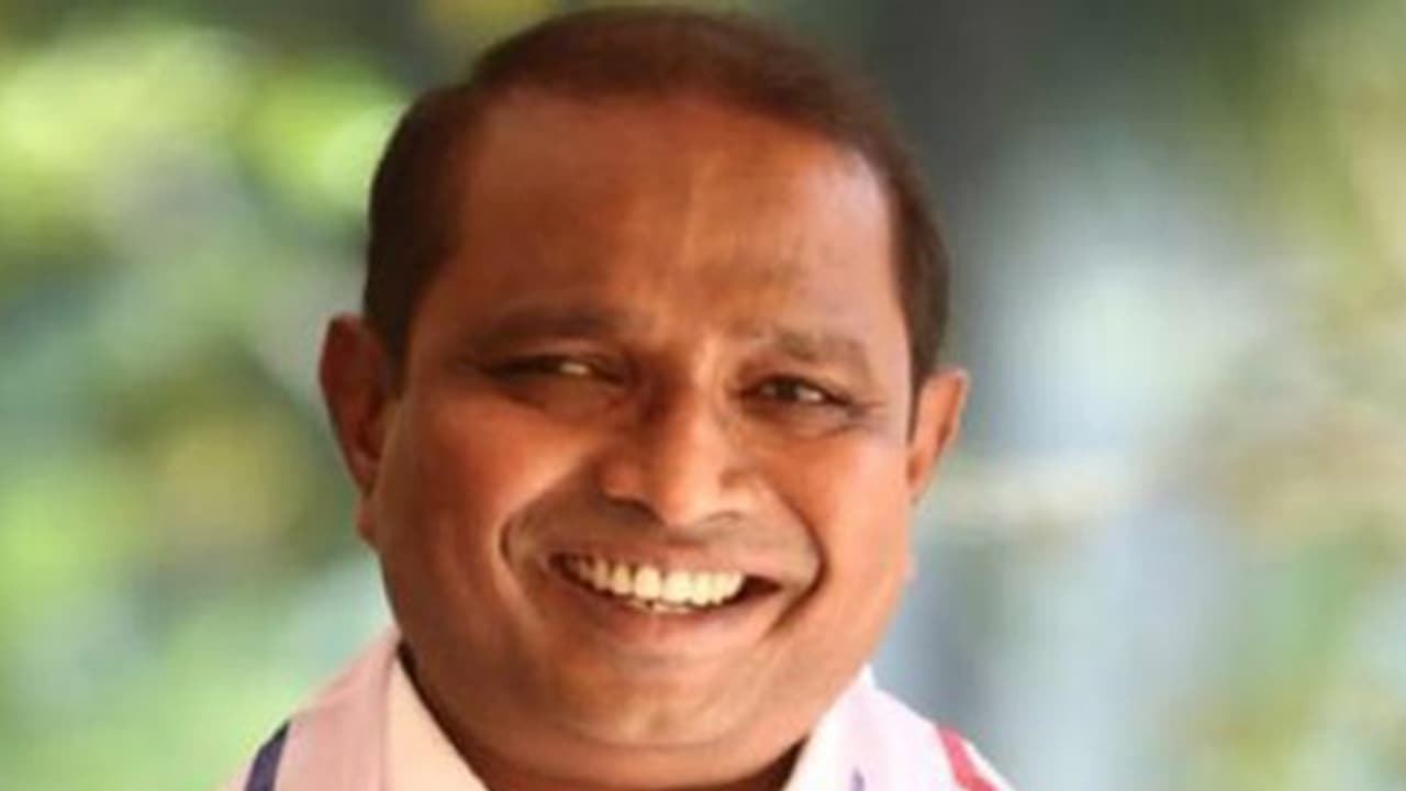 ಕನ್ನಡಿಗರನ್ನು ‘ಹರಾಮಿ’ಗಳೆಂದ ಗೋವಾ ಸಚಿವ; ತಪ್ಪಿನ ಅರಿವಾದಕ್ಷಣ ಹೇಳಿಕೆ ಹಿಂದೆ ಕನ್ನಡಿಗರನ್ನು ‘ಹರಾಮಿ’ಗಳೆಂದ ಗೋವಾ ಸಚಿವ; ತಪ್ಪಿನ ಅರಿವಾದಕ್ಷಣ ಹೇಳಿಕೆ ಹಿಂದೆ