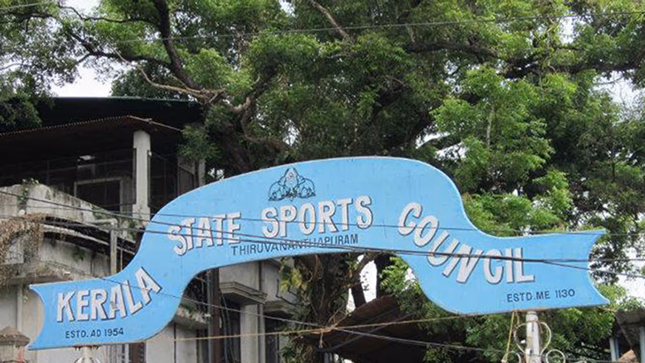 കായിക സംഘടനകള്‍ക്കിടയിലെ തമ്മിലടി; തിരുവനന്തപുരം ജില്ലാ സ്പോര്‍ട്സ് കൗൺസിൽ പ്രസിഡന്‍റിനെ നീക്കി സര്‍ക്കാർ