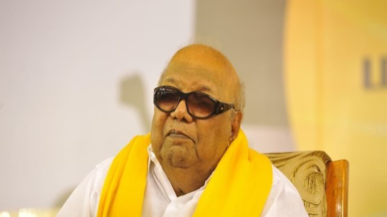 ஈரோட்டில் கருணாநிதிக்கு சிலை கொங்கு மண்டலத்தில் திமுக உற்சாகம்! ஈரோட்டில் கருணாநிதிக்கு சிலை கொங்கு மண்டலத்தில் திமுக உற்சாகம்!