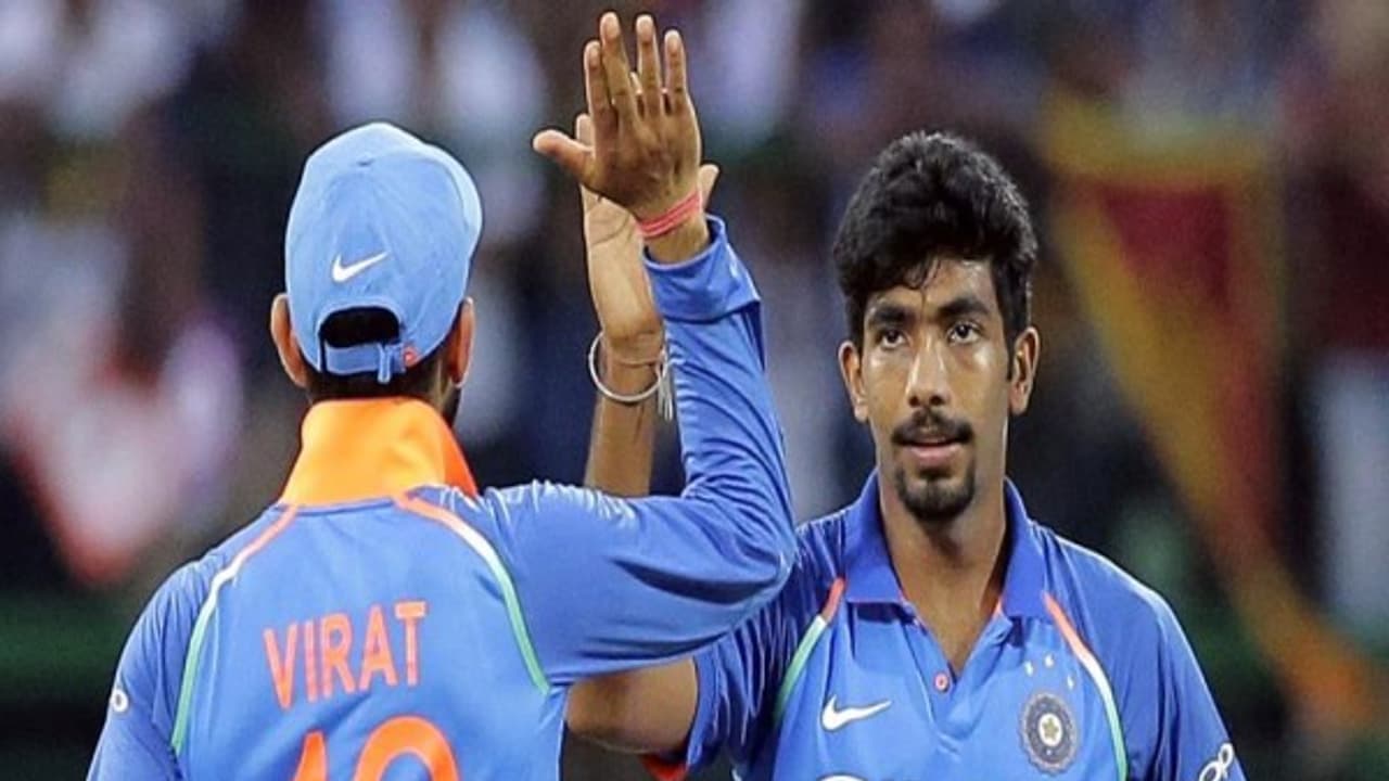 பேட்டிங், பவுலிங்.. இரண்டிலுமே இந்திய வீரர்கள் முதலிடம்..! பேட்டிங், பவுலிங்.. இரண்டிலுமே இந்திய வீரர்கள் முதலிடம்..!