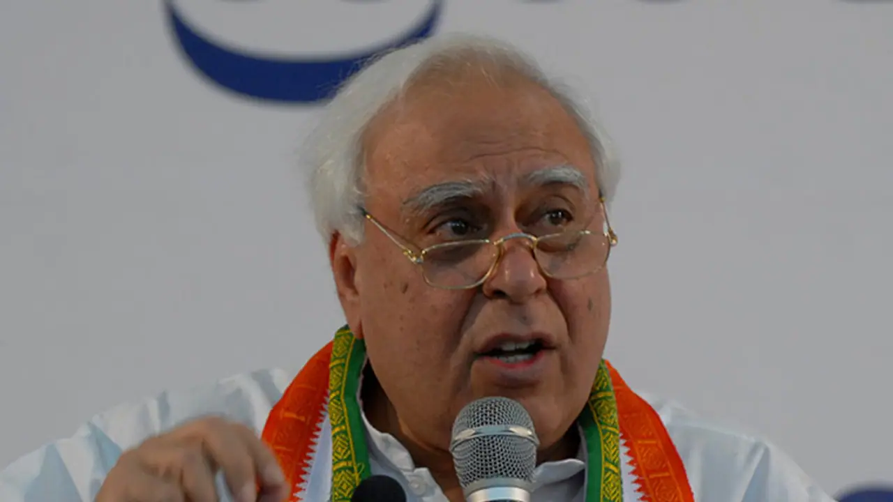 Kapil Sibal’s Tiranga TV, 12 other channels issued show cause notices from govt for airing Pakistan Army’s media briefing Kapil Sibal’s Tiranga TV, 12 other channels issued show cause notices from govt for airing Pakistan Army’s media briefing