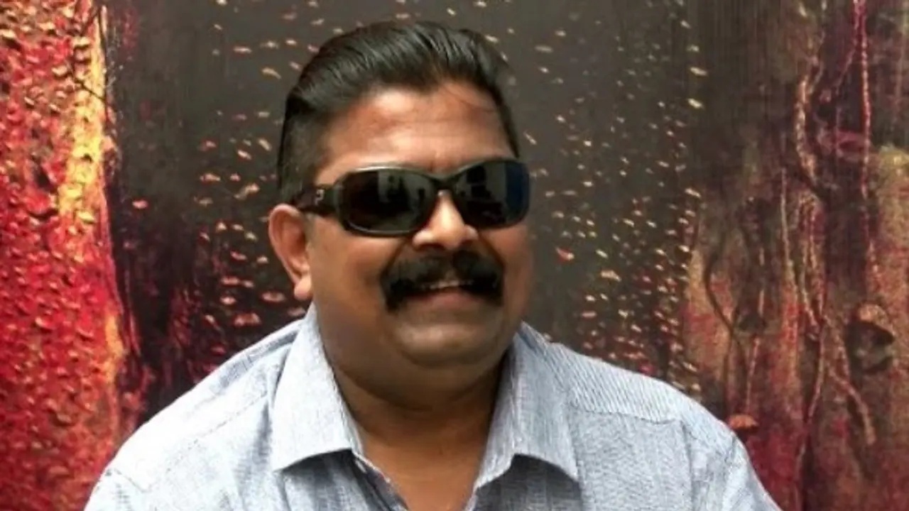 స్టార్ డైరక్టర్ కోటి మోసం, కోర్టుకెక్కిన నటుడు! స్టార్ డైరక్టర్ కోటి మోసం, కోర్టుకెక్కిన నటుడు!