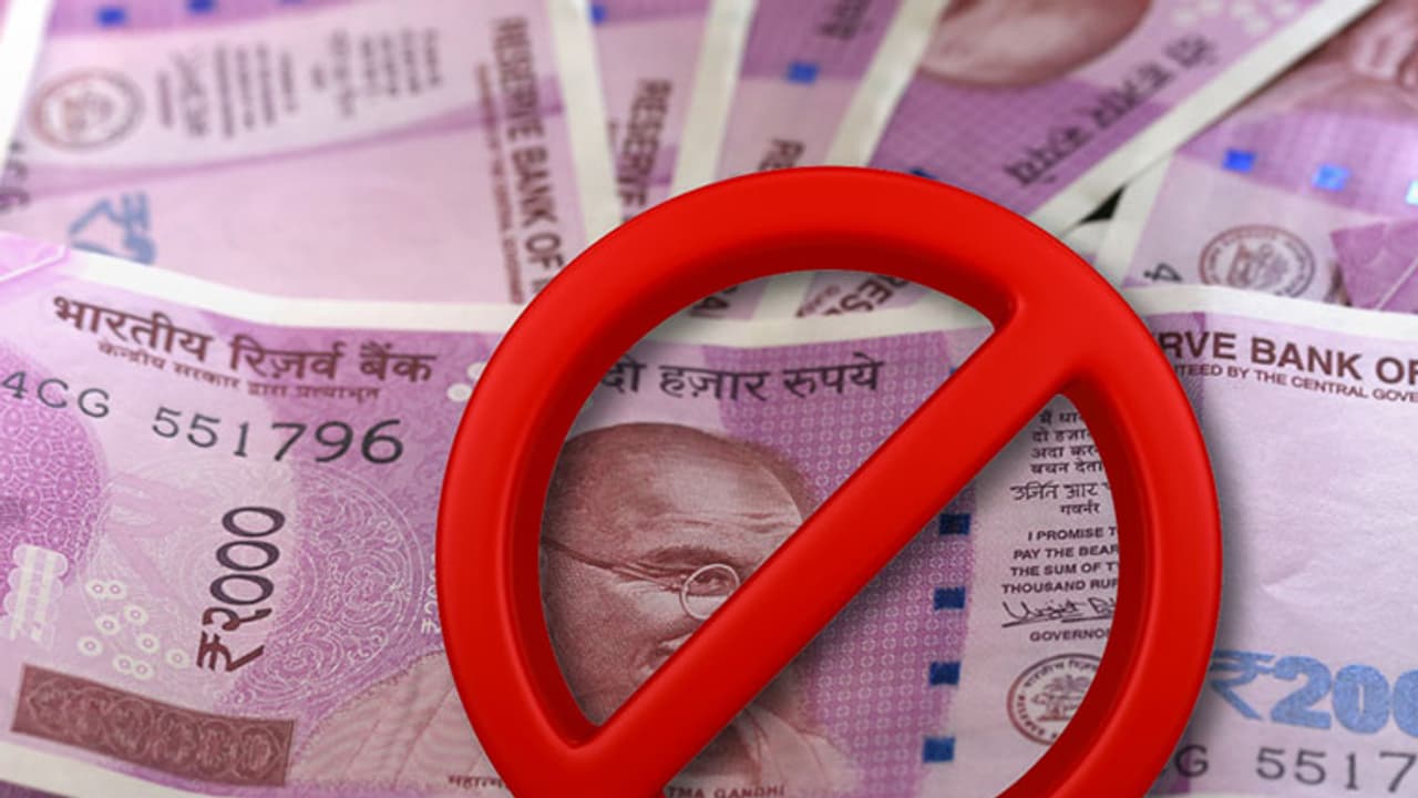 RBI stops printing Rs 2000 note, to release new Rs 200 note