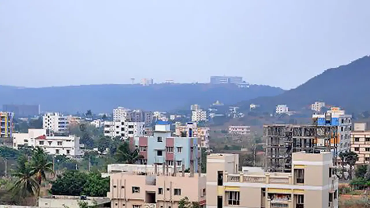 IT Minister's land price recommendation causes half a crore loss to the state's treasury IT Minister's land price recommendation causes half a crore loss to the state's treasury