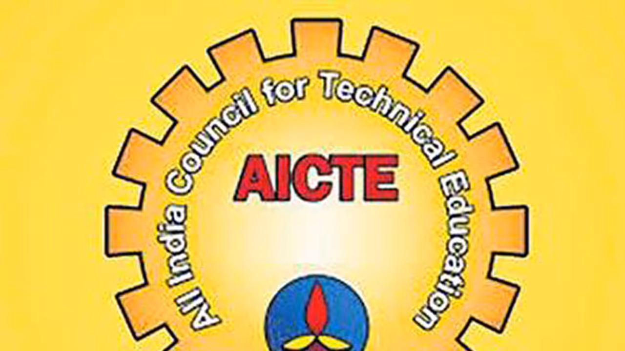 238 ఇంజనీరింగ్ కాలేజీలకు ఎఐసీటీఈ నోటీసులు 238 ఇంజనీరింగ్ కాలేజీలకు ఎఐసీటీఈ నోటీసులు