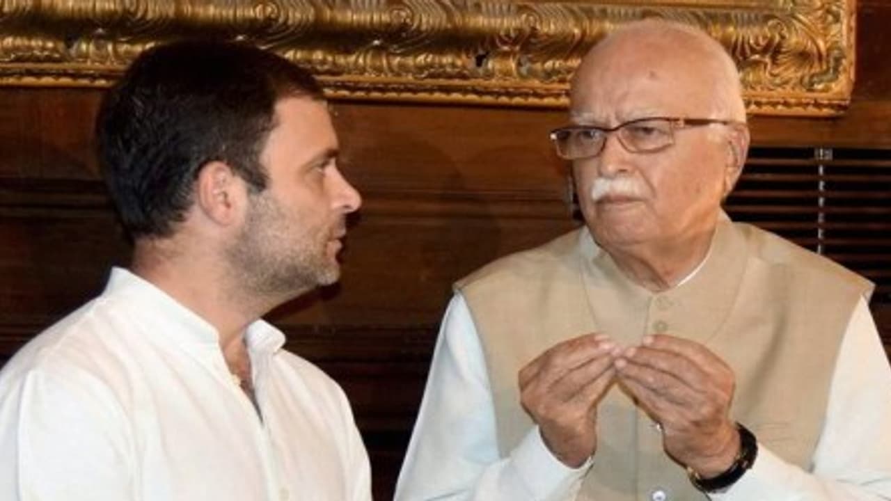 அத்வானியுடன் ராகுல் காந்தி திடீர் சந்திப்பு!! அத்வானியுடன் ராகுல் காந்தி திடீர் சந்திப்பு!!