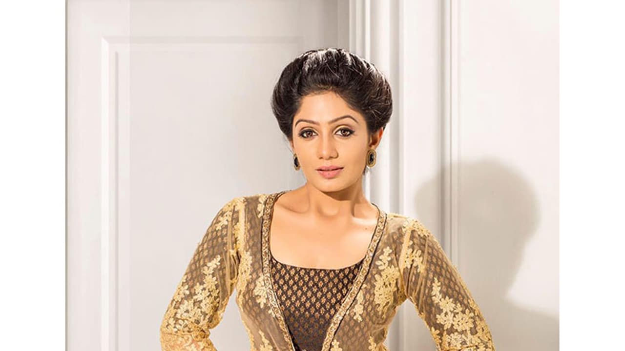 ആ നടി ഞാനല്ല; ബഡായി ബംഗ്ലാവിലെ താരം ഫെയിം ആര്യ പറയുന്നു ആ നടി ഞാനല്ല; ബഡായി ബംഗ്ലാവിലെ താരം ഫെയിം ആര്യ പറയുന്നു