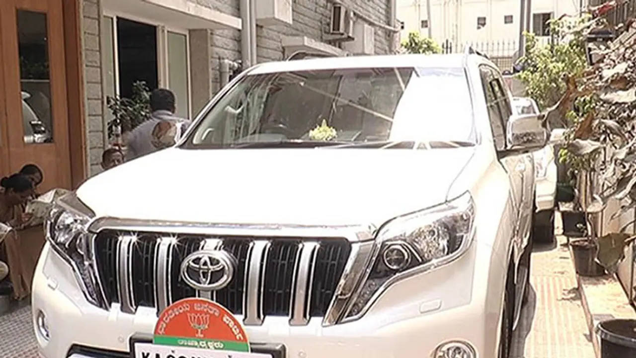 BSY gets Rs 1.16 crore worth Toyota Land Cruiser for state wide tour BSY gets Rs 1.16 crore worth Toyota Land Cruiser for state wide tour