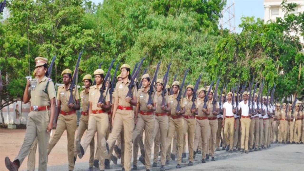நாளை சுதந்திர தின விழாவில் விழுப்புரம் ஆட்சியர் தேசியக் கொடி ஏற்றி வைக்கிறார்… நாளை சுதந்திர தின விழாவில் விழுப்புரம் ஆட்சியர் தேசியக் கொடி ஏற்றி வைக்கிறார்…