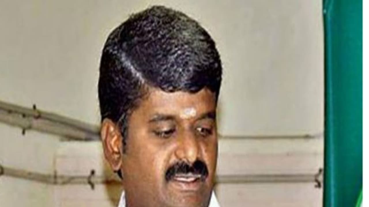 டெங்கு பாதிப்பு குறைஞ்சுகிட்டே வருது! ஆய்வுக்கு பிறகு Announce செய்த அமைச்சர்! டெங்கு பாதிப்பு குறைஞ்சுகிட்டே வருது! ஆய்வுக்கு பிறகு Announce செய்த அமைச்சர்!