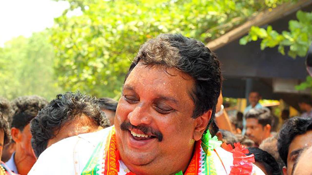 ചവറയിൽ യുഡിഎഫ് സ്ഥാനാര്ത്ഥി ഷിബു ബേബി ജോൺ; ഇടത് മുന്നണിക്ക് പുതുമുഖമോ? ചവറയിൽ യുഡിഎഫ് സ്ഥാനാര്ത്ഥി ഷിബു ബേബി ജോൺ; ഇടത് മുന്നണിക്ക് പുതുമുഖമോ?