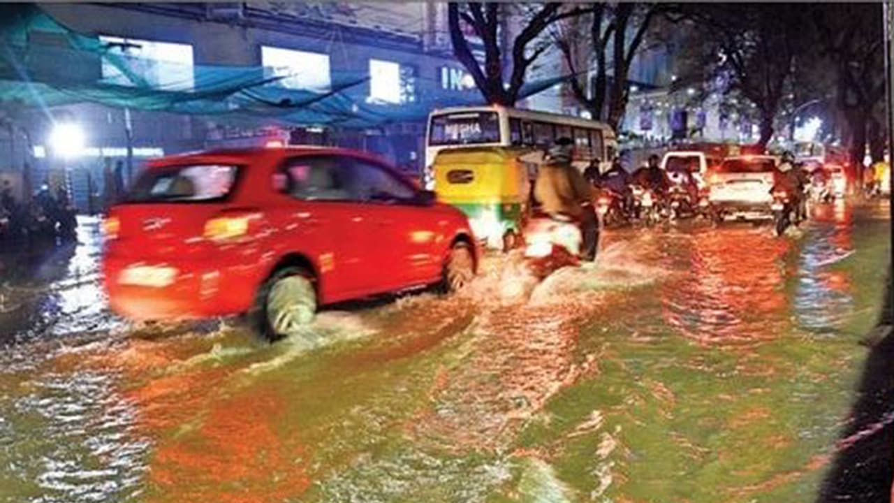 Bengaluru Rain| ನಗರದಲ್ಲಿ ಅವಾಂತರ ಸೃಷ್ಟಿಸಿದ ಮಳೆ Bengaluru Rain| ನಗರದಲ್ಲಿ ಅವಾಂತರ ಸೃಷ್ಟಿಸಿದ ಮಳೆ