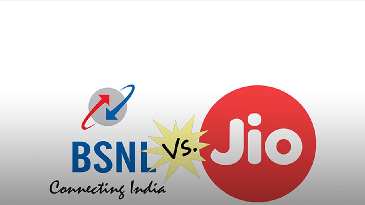 ಜಿಯೋ ವಿರುದ್ಧ ತೊಡೆ ತಟ್ಟಿದ ಬಿಎಸ್'ಎನ್'ಎಲ್; ಗ್ರಾಹಕರಿಗೆ ಅನ್ ಲಿಮಿಟೆಡ್ ಡೇಟ ಡೌನ್ ಲೋಡ್ ಆಫರ್ ಜಿಯೋ ವಿರುದ್ಧ ತೊಡೆ ತಟ್ಟಿದ ಬಿಎಸ್'ಎನ್'ಎಲ್; ಗ್ರಾಹಕರಿಗೆ ಅನ್ ಲಿಮಿಟೆಡ್ ಡೇಟ ಡೌನ್ ಲೋಡ್ ಆಫರ್