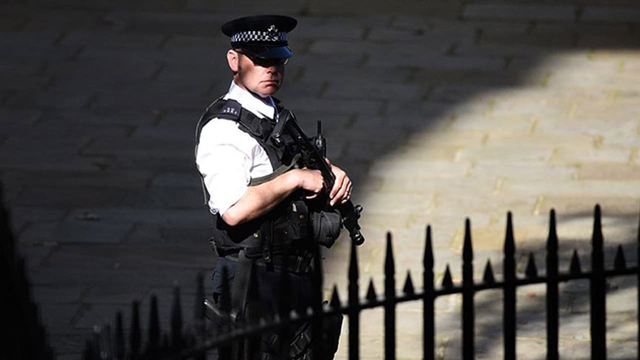 यूके में भारतीय मूल के पुलिस अधिकारी समेत दो बर्खास्त, मेघन मर्केल को लेकर व्हाट्सएप करते थे मैसेज यूके में भारतीय मूल के पुलिस अधिकारी समेत दो बर्खास्त, मेघन मर्केल को लेकर व्हाट्सएप करते थे मैसेज