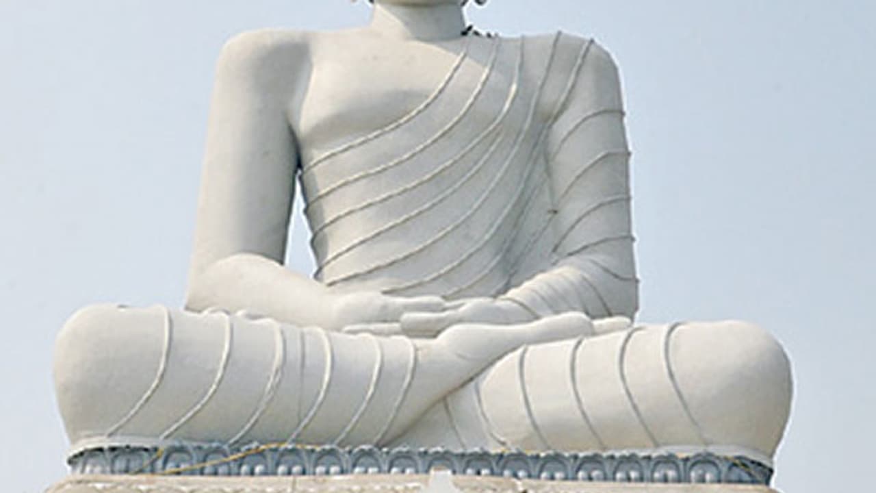 Critics compare Amaravathi Construction to Rajinikanth’s film Arunachalam